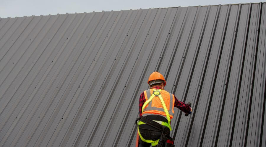 Professional gutter cleaning in Arcadia, MO